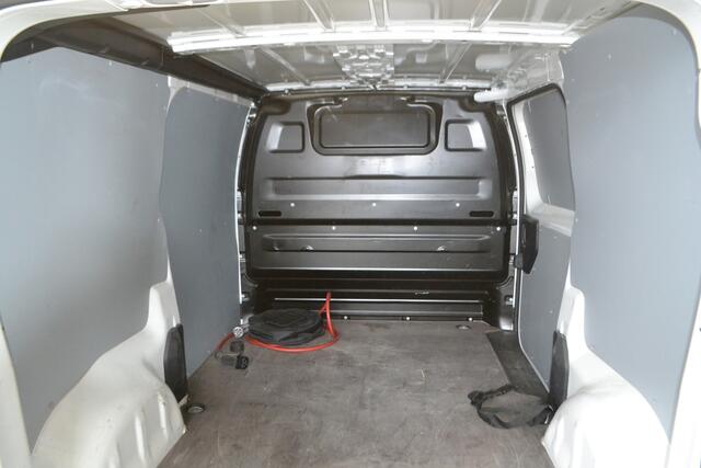 Citroen ë-Jumpy Control M 75 kWh I AUTOMAAT I PARKEERSENSOREN ACHTER I 3 SEATER I LAADRUIMTE GEHEEL BETIMMERD I AIRCO I CENTRALE DEURVERGRENDELING I ACHTERDEUREN GESCHIKT VOOR BELADING MET HEFTRUCK