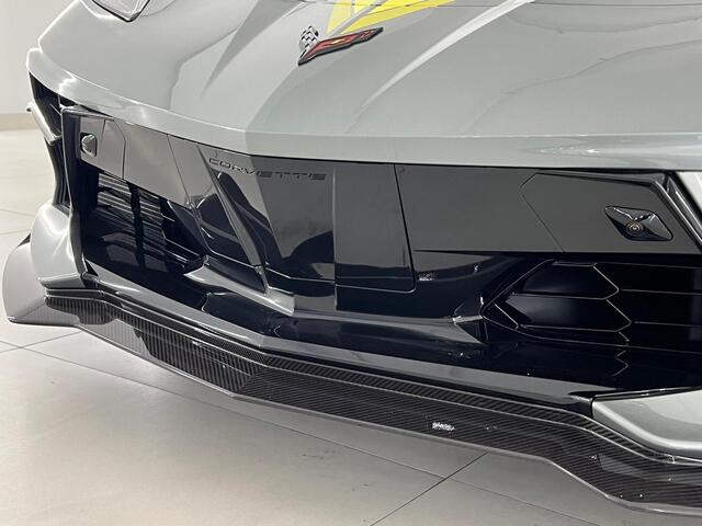 Corvette C8 C8.R Convertible Carbon Pack
