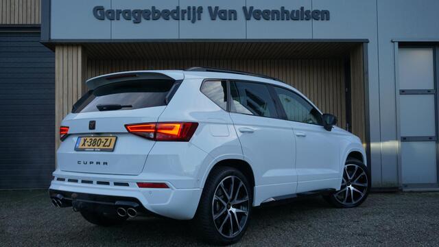 Cupra Ateca 2.0 TSI 300pk 4DRIVE Pano.Dak 360-View *Black Optik* Beats Sfeerverlichting Trekhaak 19inch LM Keyless *Complete Cupra*