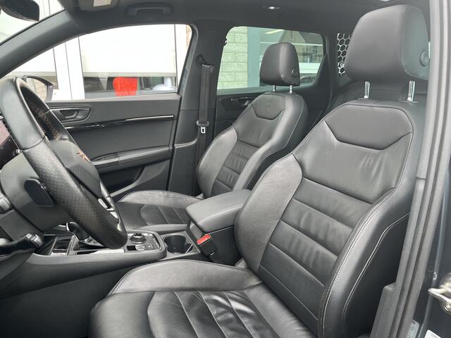 Cupra Ateca 2.0 TSI 4DRIVE / AUTOMAAT/ 300 PK/ PANO/ TREKHAAK/ LEER/ 360 CAMERA/ BEATS/ ELEK.KLEP/ ELEK.STOEL/ DODEHOEK/ STOELVERWARM./ CRUISE CONTROL/ FULL LINK/ ACC/ DCC/ KEYLESS/ NAVI/ DAB/ CLIMA/ ISOFIX/ 19'' LM