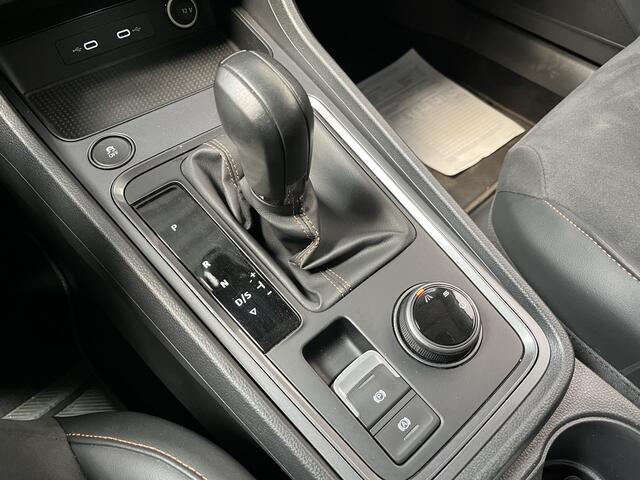 Cupra Ateca 1.5 TSI Performance / AUTOMAAT/ PANO/ ACC/ PARK.SENSOR.V+A./ 360 CAMERA/ STUUR+STOELVERWARM./ MEMORY SEAT/ DODEHOEK/ FULL LINK/ ELEK.ACHTERKLEP/ KEYLESS/ NAVI/ DAB/ CLIMA/ LED/ 19'' LMV
