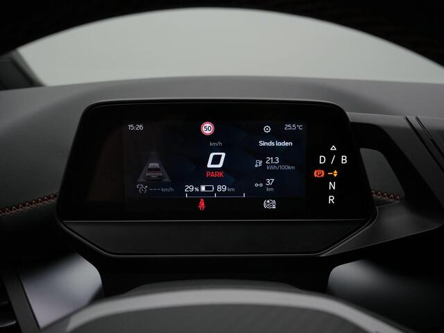 Cupra Born Business 62 kWh 231 pk | Achteruitrijcamera | Navigatie 12 inch | Adaptive Cruise | Stuurwiel verwarmd