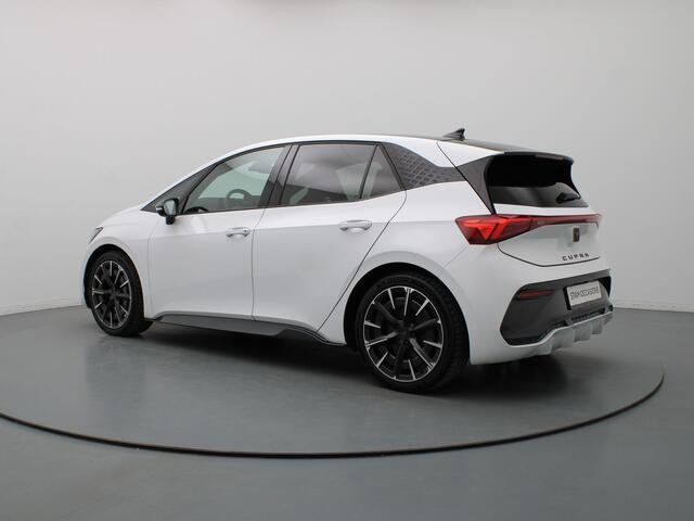 Cupra Born Performance 62 kWh Automaat Beats | Camera | Adapt. Cruise | Parkeersens. v+a | Stoel-/stuurverw.