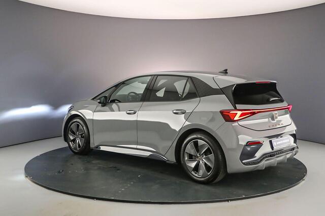 Cupra Born Business 204pk Automaat Adaptive cruise control, Navigatie, Achteruitrijcamera, LED Koplampen, Stuurwiel verwarmd, Parkeersensoren, App connect
