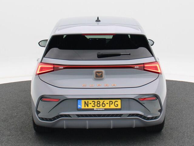 Cupra Born Adrenaline One 62 kWh 205 Pk Automaat | Full LED | Camera | Climate Control | Adaptive Cruise | Stoel Verwarming | Carplay | 19 Inch