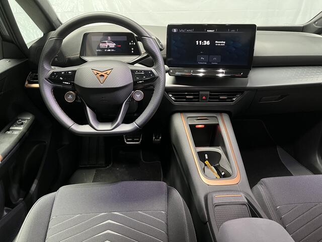 Cupra Born Adrenaline 62 kWh / KEYLESS/ LED/ 19" LMV/ ADAPT. CRUISE/ NAVI/ FULL LINK/ DAB/ 360 CAMERA/ PARK. SENSOREN/ RIJ-MODI/ CLIMA/ STOEL VERWARM