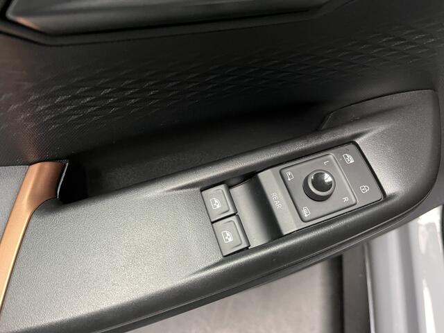 Cupra Born Adrenaline 62 kWh / KEYLESS/ LED/ 19" LMV/ ADAPT. CRUISE/ NAVI/ FULL LINK/ DAB/ 360 CAMERA/ PARK. SENSOREN/ RIJ-MODI/ CLIMA/ STOEL VERWARM