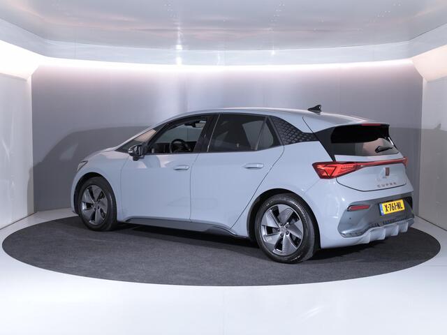 Cupra Born Business 62 kWh 204 pk | Navigatie | Parkeersensoren | Achteruitrijcamera | Adaptieve cruise control | LED koplampen |