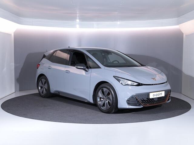 Cupra Born Business 62 kWh 204 pk | Navigatie | Parkeersensoren | Achteruitrijcamera | Adaptieve cruise control | LED koplampen |