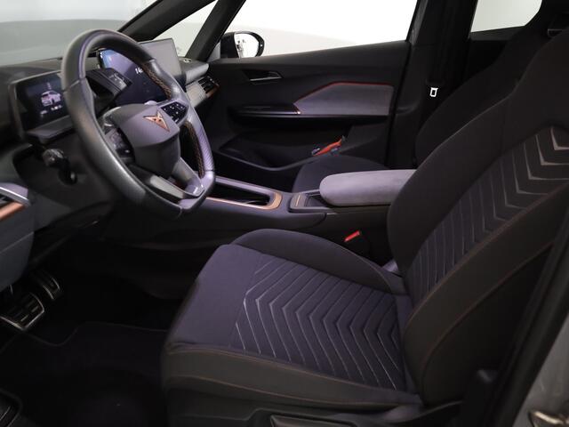 Cupra Born Business 62 kWh 204 pk | Navigatie | Parkeersensoren | Achteruitrijcamera | Adaptieve cruise control | LED koplampen |