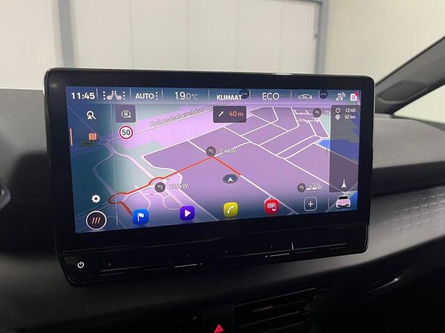 Cupra Born Business 62 kWh 204 Pk Automaat | Navigatie | Adaptive Cruise | 18 Inch | Privacy Glass | Camera | 78.082 km!!