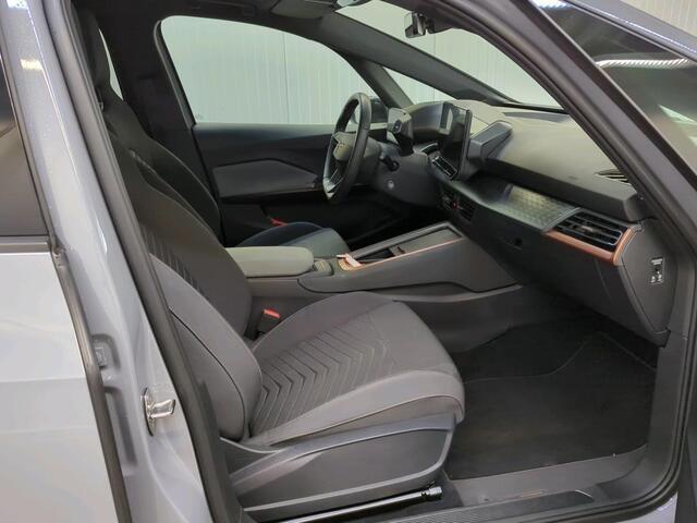 Cupra Born Business 62 kWh Auto. Navigatie Apple Carplay/ Android Auto Camera Parkeersensoren Adaptive Cruise Control Stoel- en stuurverwarming Full Led Climate Control Lichtmetalen velgen