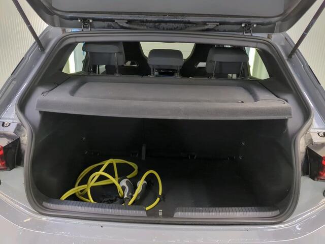 Cupra Born Business 62 kWh | Navi | Camera | Carplay |