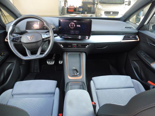 Cupra Born Copper Edition One 62 kWh 3 fasen SOH 91.2% Pano | Camera | 20" LMV | Velours | Elec stoelverst | NL auto | Géén afleverkosten.
