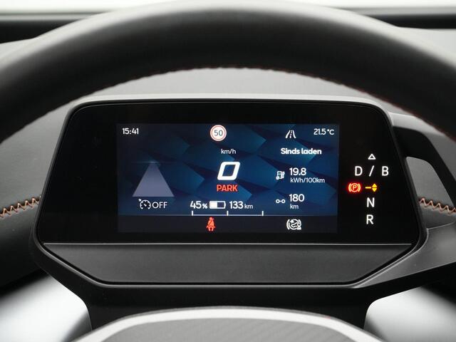 Cupra Born 82 kWh 231 pk Performance | Rondomzicht camera | Stuur-/stoelverwarming | Navigatie | Sportonderstel | 19 inch