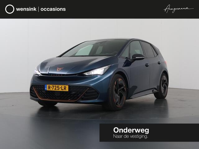 Cupra Born Performance One 62 kWh | SOH 94% | Sportstoelen | Navigatie | Ele.verstelbare stoelen + geheugen | Camera | Apple CarPlay/Android Auto | Panoramadak | LED | ERGO Stoelen | Stuur/stoelverwarming |
