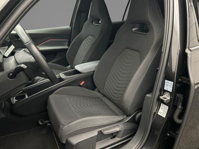 Cupra Born Business One 204pk Automaat Adaptive cruise control, Navigatie, Stuurwiel verwarmd, LED koplampen, Stoelverwarming, Achteruitrijcamera, Parkeersensoren, App connect