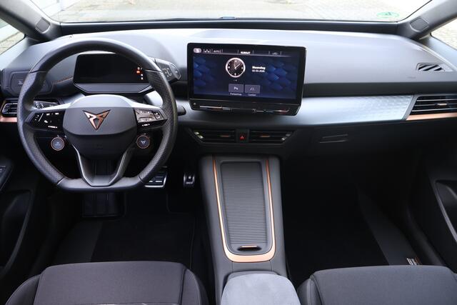 Cupra Born Copper Edition 62 kWh | Camera | Navi | Stoelverwarming | App-Connect