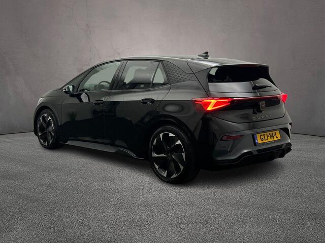 Cupra Born Essential 230pk Automaat Stuurwiel verwarmd, Parkeersensoren, LED koplampen, App connect, DAB, Radio, Stoelverwarming, Airco, Bluetooth