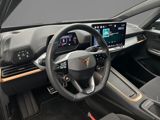 Cupra Born Essential 230pk Automaat Stuurwiel verwarmd, Parkeersensoren, LED koplampen, App connect, DAB, Radio, Stoelverwarming, Airco, Bluetooth