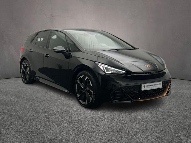 Cupra Born Essential 230pk Automaat Stuurwiel verwarmd, Parkeersensoren, LED koplampen, App connect, DAB, Radio, Stoelverwarming, Airco, Bluetooth