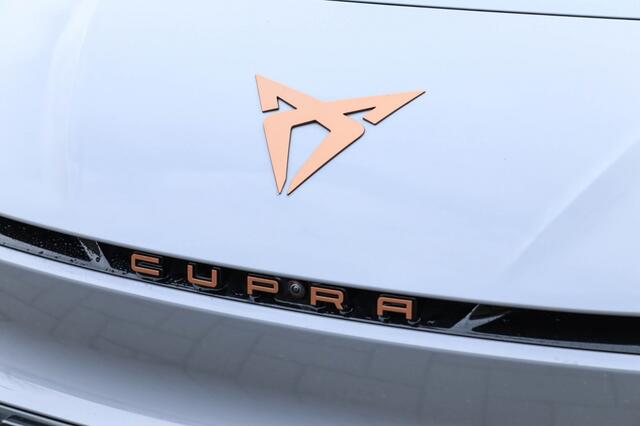 Cupra Born Copper Edition One 62 kWh 204PK 91% SOH l Pano l Warmtepomp l 36