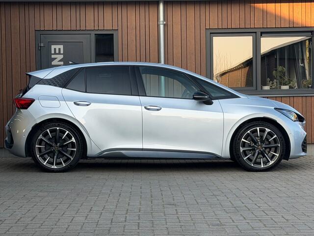 Cupra Born PERFORMANCE 82 KWH GROTE ACCU! Head-up Camera 20''