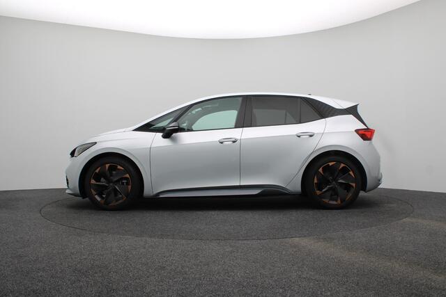 Cupra Born Performance One 62 kWh Camera | Stoelverwarming | Apple Carplay / Android Auto | Climate control