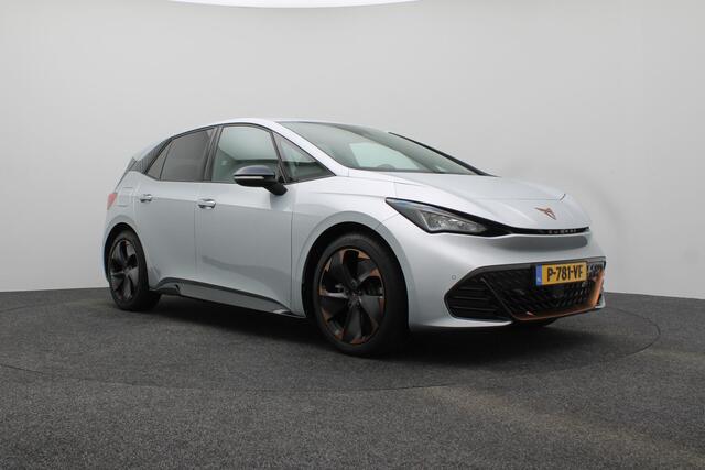 Cupra Born Performance One 62 kWh Camera | Stoelverwarming | Apple Carplay / Android Auto | Climate control