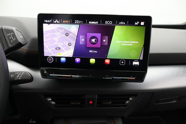 Cupra Born Performance One 62 kWh Camera | Stoelverwarming | Apple Carplay / Android Auto | Climate control