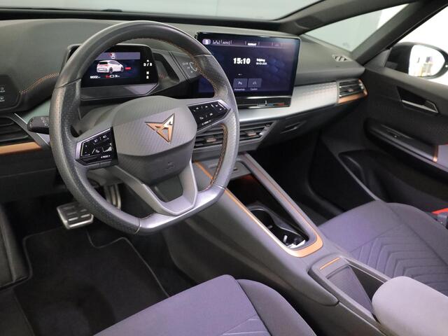 Cupra Born Adrenaline One 62 kWh 204 pk | Navigatie | Warmtepomp | Parkeersensoren | Achteruitrijcamera | Stoelverwarming |