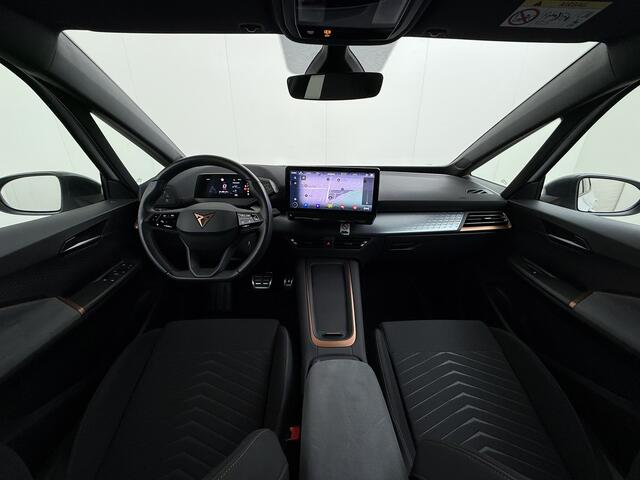 Cupra Born Adrenaline One 62kWh 204pk 19" Camera Adap.Cruise Navi Ecc Apple Carplay Android Auto Pdc SOH 93% Stoel+Stuurverwarming Keyless advanced Led Lmv Privacy Glas Isofix Bluetooth Rijstrooksensor Origineel Nederlandse Auto