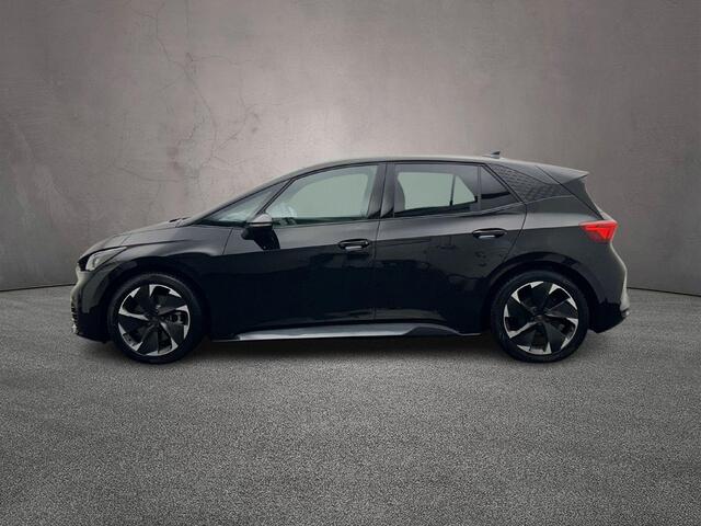 Cupra Born Essential 63 kWh 230pk Automaat, Stoelverwarming, Stuurwiel verwarmd, Parkeersensoren, App-connect, LED koplampen, Airco, DAB, Bluetooth