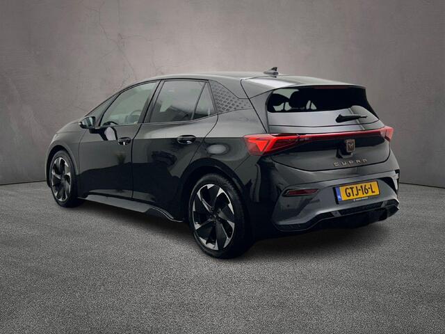 Cupra Born Essential 63 kWh 230pk Automaat, Stoelverwarming, Stuurwiel verwarmd, Parkeersensoren, App-connect, LED koplampen, Airco, DAB, Bluetooth