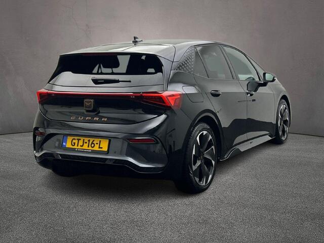 Cupra Born Essential 63 kWh 230pk Automaat, Stoelverwarming, Stuurwiel verwarmd, Parkeersensoren, App-connect, LED koplampen, Airco, DAB, Bluetooth