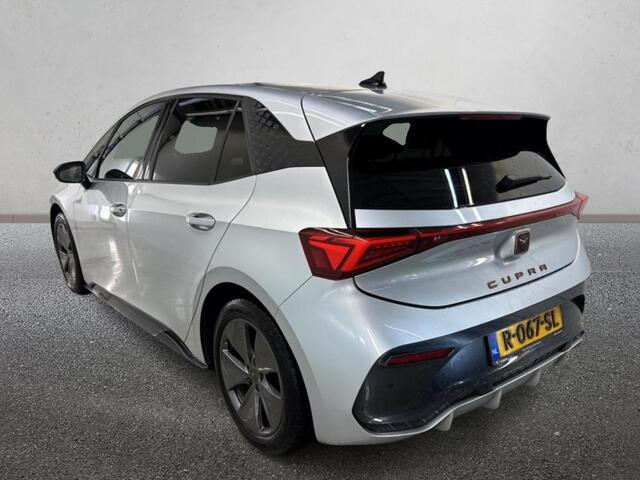 Cupra Born Business 62 kWh Navigatie Apple Carplay/Android Auto Camera Parkeersensoren Adaptive Cruise Control Stuurverwarming Lichtmetalen velgen Climate Control