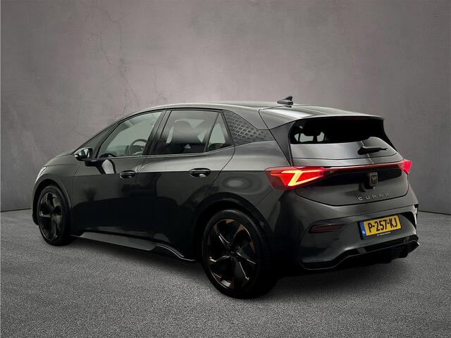 Cupra Born Adrenaline One 204pk Automaat Adaptive cruise control, Steunhaak, Stuurwiel verwarmd, Achteruitrijcamera, Navigatie, Stoelverwarming, LED koplampen, Parkeersensoren