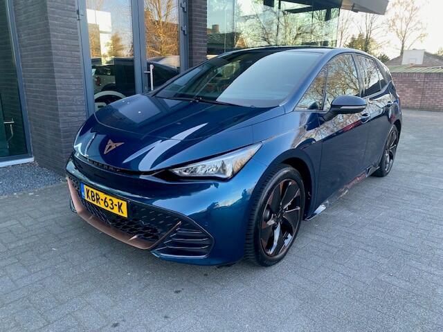 Cupra Born Adrenaline 62 kWh Elektrisch Alcantara Automaat