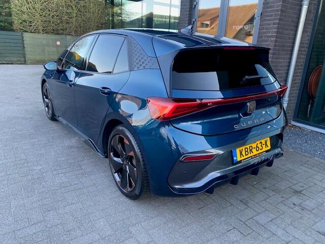 Cupra Born Adrenaline 62 kWh Elektrisch Alcantara Automaat