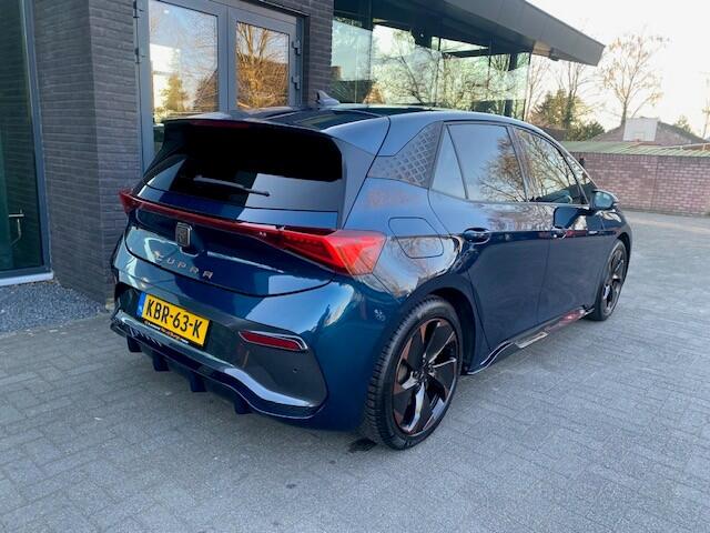Cupra Born Adrenaline 62 kWh Elektrisch Alcantara Automaat