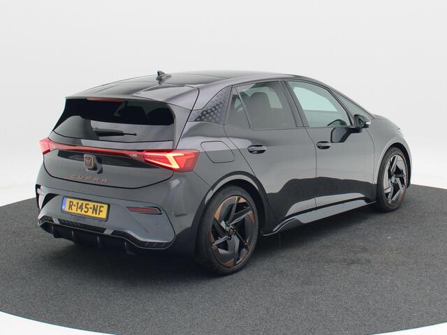 Cupra Born Performance One 204 Pk 62 kWh | Panoramadak | Stoelverwarming | Adaptive Cruise | Camera | CarPlay | 20 Inch | 67.029 Km !!