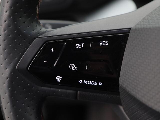 Cupra Born Performance One 204 Pk 62 kWh | Panoramadak | Stoelverwarming | Adaptive Cruise | Camera | CarPlay | 20 Inch | 67.029 Km !!