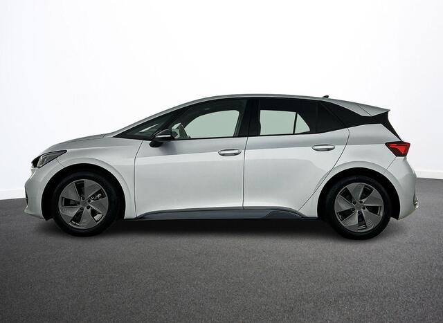 Cupra Born Business 62 kWh | Navigatie | Apple Carplay/Android Auto | Camera | Parkeersensoren | Adaptive | Cruise Control | Stoel- en stuurverwarming | Virtual Cockpit | Climate Control | Lichtmetalen velgen