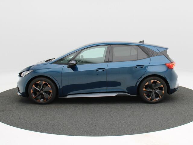 Cupra Born Performance One 62 kWh 204 Pk | Camera | Stoelverwarming | Adaptive Cruise | CarPlay | Climatronic | Navigatie | 19 Inch
