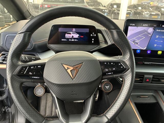 Cupra Born Adrenaline 230pk 82 kWh · SOH 100% · Camera · P-Sensoren · Sfeerverlichting · Keyless · Navigatie · Apple/Android Car Play · 19'' Inch ·
