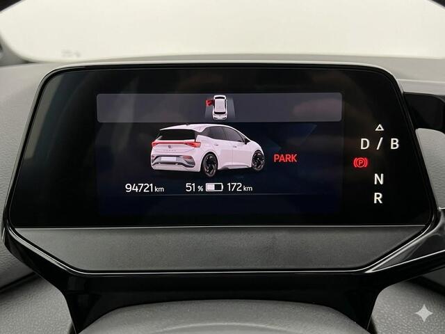 Cupra Born Performance One 62 kWh 204pk | Navigatie | Parkeercamera | Elektrisch verstelbare voorstoelen | Apple Carplay/-Android auto