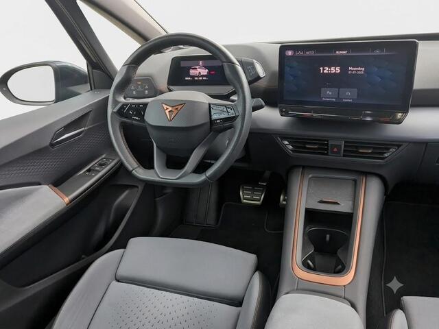 Cupra Born Performance One 62 kWh 204pk | Navigatie | Elektrisch verstelbare voortoelen | Parkeercamera |