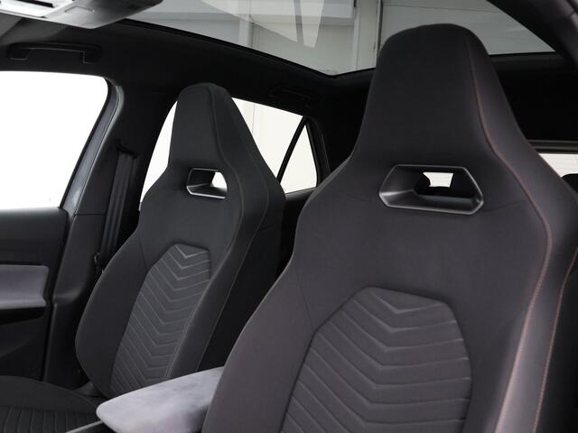 Cupra Born Business One 204pk 62 kWh · SOH 96,2 % · Panoramadak · Camera · Apple/Android Car Play · Navigatie · 19'' Inch ·