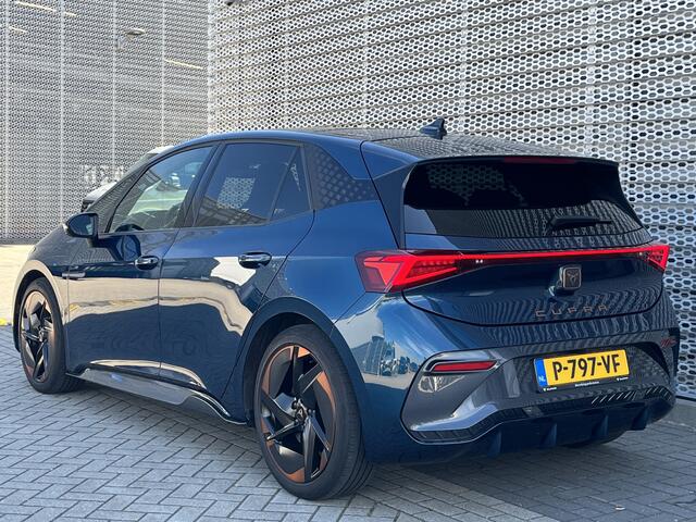 Cupra Born Copper Edition One 62 kWh / Panoramadak / Navigatie / App connect / 360 Camera / Stoel+stuur verwarming / Head-up display /