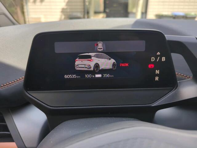 Cupra Born Copper Edition One 62 kWh / SOH 93%/ AUTOMAAT/ PANO/ ACC/ PARK.SENSOREN V+A/ CAMERA/ STOELVERWARMING/ ELEK.STOEL/ DIGITAL DASH/ NAVI/ CLIMA